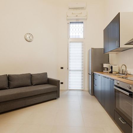 Cozy Corner With Balcony And Private Garage! Apartment Milan Luaran gambar